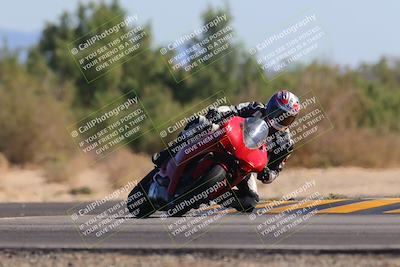 media/Nov-06-2022-SoCal Trackdays (Sun) [[208d2ccc26]]/Turn 7 Set 2 (1050am)/